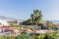 Haus 3 Schlafzimmer 303 m² Dos Hermanas, Spanien