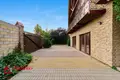 Cottage 438 m² Valiarjanava, Belarus