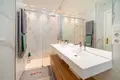 2 bedroom apartment 104 m² Malaga, Spain