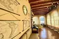 Villa 20 habitaciones 23 500 m² Tavernola Bergamasca, Italia