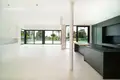 4-Schlafzimmer-Villa 430 m² Estepona, Spanien