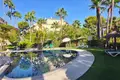 Mieszkanie 2 pokoi 157 m² Marbella, Hiszpania