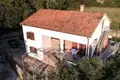 Casa 10 habitaciones 396 m² Dobrota, Montenegro