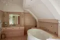 Casa 7 habitaciones 384 m² Riga, Letonia