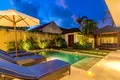 Villa de 2 dormitorios 1 937 m² Seminyak, Indonesia