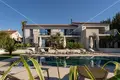 Haus 9 zimmer 683 m² Poreč, Kroatien