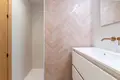Mieszkanie 2 pokoi 135 m² Fuengirola, Hiszpania