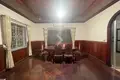 4 room villa 300 m² in Sangkat Phsar Daeum Thkov, Cambodia