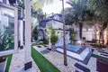 villa de 7 chambres 650 m² Rawai, Thaïlande