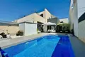 2 bedroom Villa 133 m² Urbanizacion Dona Pepa, Spain