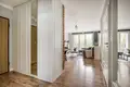 Commercial property 58 m² in Warsaw, Poland