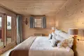 Шале 4 спальни  в Courchevel, Франция