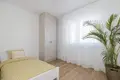 5 room apartment 95 m² in Warsaw, Poland