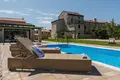 4 bedroom Villa 260 m² Umag, Croatia