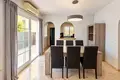 3 bedroom house 160 m² Dos Hermanas, Spain