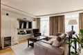 Commercial property 2 rooms 88 m² in Warsaw, Poland