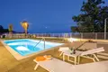 Дом 4 спальни 400 м² Veprinac, Хорватия