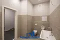 Oficina 3 habitaciones 71 m² en Minsk, Belarús