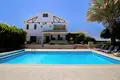 5-Schlafzimmer-Villa 250 m² Paralimni, Zypern