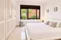Mieszkanie 2 pokoi 104 m² Benahavis, Hiszpania