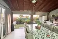 Mieszkanie 3 pokoi 180 m² Limassol, Cypr