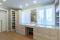 Дом 690 м² Тарасово, Беларусь