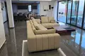 Villa 6 habitaciones 400 m² Parekklisia, Chipre