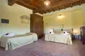 Villa 31 habitación 2 000 m² Pontassieve, Italia