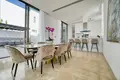 4-Schlafzimmer-Villa 350 m² Aradippou, Zypern