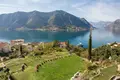 Atterrir  Dobrota, Monténégro