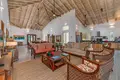 Dom 3 pokoi 390 m² Roatan, Honduras