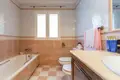 Haus 4 Schlafzimmer 428 m² Dos Hermanas, Spanien