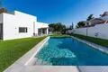 Haus 5 Schlafzimmer 420 m² Dos Hermanas, Spanien
