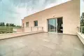 4-Schlafzimmer-Villa 300 m² Geroskipou, Zypern