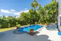 Вилла 3 спальни 346 м² Artola, Испания