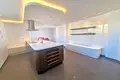 5-Schlafzimmer-Villa 810 m² lAlfas del Pi, Spanien