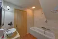 House 4 500 m² Municipality of Malevizi, Greece