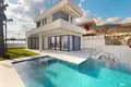 Villa de tres dormitorios 328 m² Finestrat, Španjolska