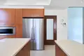 Дом 5 спален  Строволос, Кипр