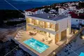 Дом 3 комнаты 234 м² Opcina Sutivan, Хорватия
