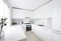 2 bedroom apartment 63 m² in London, United Kingdom