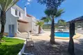 Willa 3 pokoi 200 m² Calp, Hiszpania