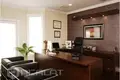 House 99 rooms 1 600 m² Riga, Latvia