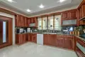 5 bedroom house 575 m² Agios Tychonas, Cyprus