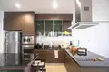 Apartamento  Sunthonphu, Tailandia