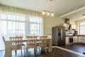 Дом 5 комнат 228 м² в Латвии, Латвия