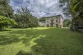 Villa 10 bedrooms 1 000 m² Siena, Italy