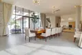 Villa de 7 dormitorios 2 404 m² Sangkat Prek Aeng, Camboya
