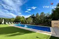 4-Schlafzimmer-Villa 180 m² lAlfas del Pi, Spanien