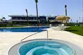 Mieszkanie 3 pokoi 109 m² Torrevieja, Hiszpania